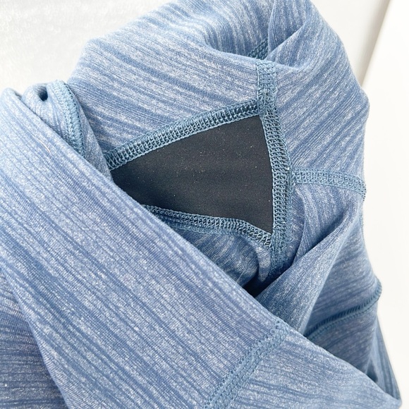 NOBULL Blue Space Dyed Capri Leggings size Medium - Picture 5 of 8